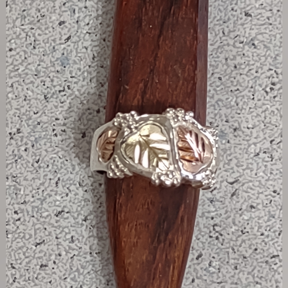 Silver And Gold Leaf Design Ring - image 1